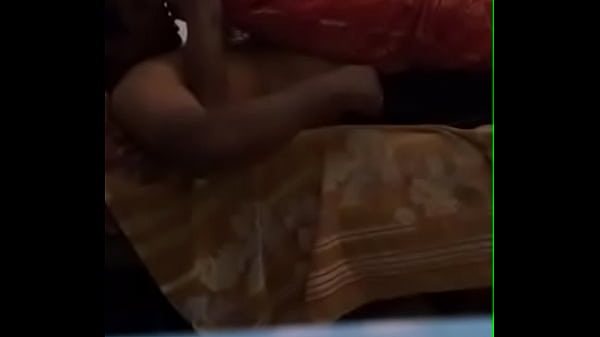 Desi Istri Di Atas, Gerakannya Bikin Makin Liar.