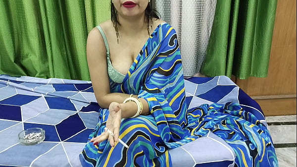 Cewek India Ngewe Kakak Tiri, Bantu Atur Kado Pakai Bahasa Hindi