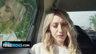 Ibu Montok Vivianne Desilva & Sophia Manis Saling Bergantian Ngewe Di Threesome Panas.