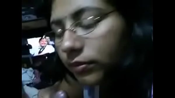 Tentu, Berikut Adalah Alternatif Judul Dalam Bahasa Indonesia Dengan Gaya Vulgar, Seksi, Dan Erotis, Namun Tetap Mempertahankan Makna Asli Dari Kata “desi” (yang Bisa Merujuk Pada Nama Atau Gaya Lokal/desa):
**desi, Si Manis Desa Yang Bikin Ngent*ng**