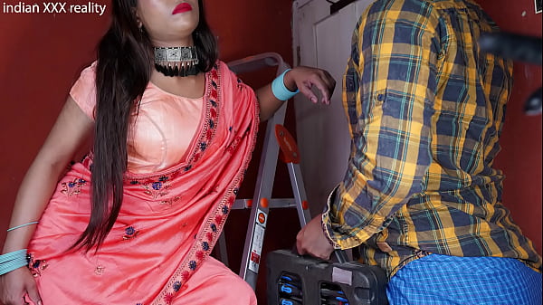 Tukang Servis Indian Tua Bikin Basah Di Rumah, Mainin Alat Di Depanku.