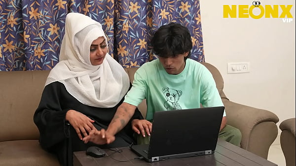 Hijab Cewek Kepergok Bokep Sama Kakak Tiri Lagi Onani