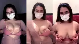 Zara Susu Gede Bikin Ngilu, Pantat Besar Bergetar Twerk Bikin Mupeng